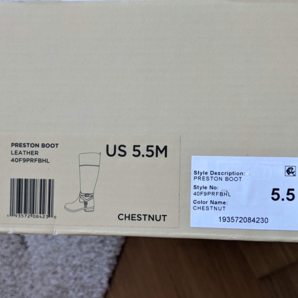 Michael Kors Preston Boots - Picture 5 of 6